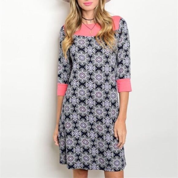 Final Sale | Navy and Coral 3/4 Sleeve Shift Tunic Paisley Dress - Picture 1 of 2